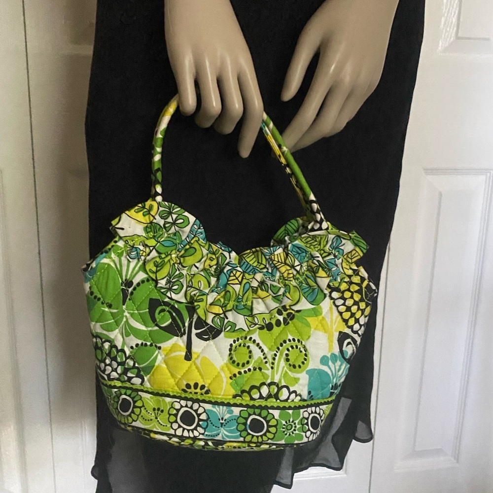 VERA BRADLEY Keep It Up Lime’s Up Organizer Floral Ruffle Quilted -Green